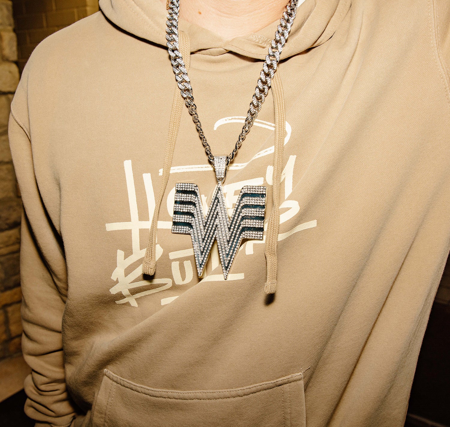 Flying W Chain Necklace - Image 2